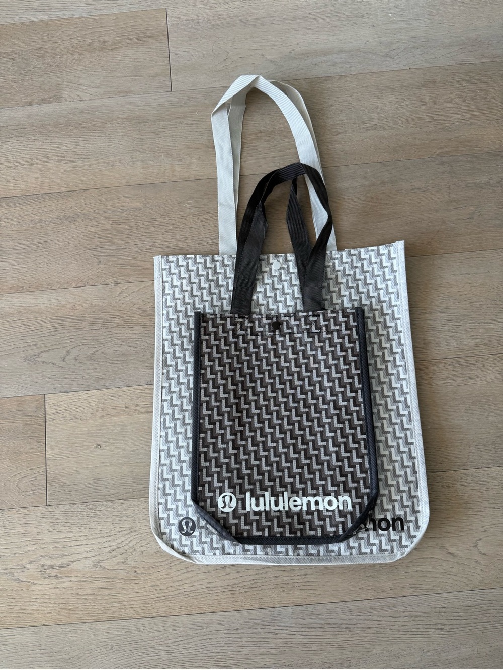 Lululemon Shopping Tote Bags